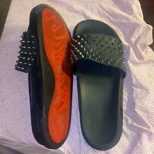 Christian Louboutins slightly worn no damages Christian Louboutin | Shoes | Christian Louboutins Slightly  main image 2